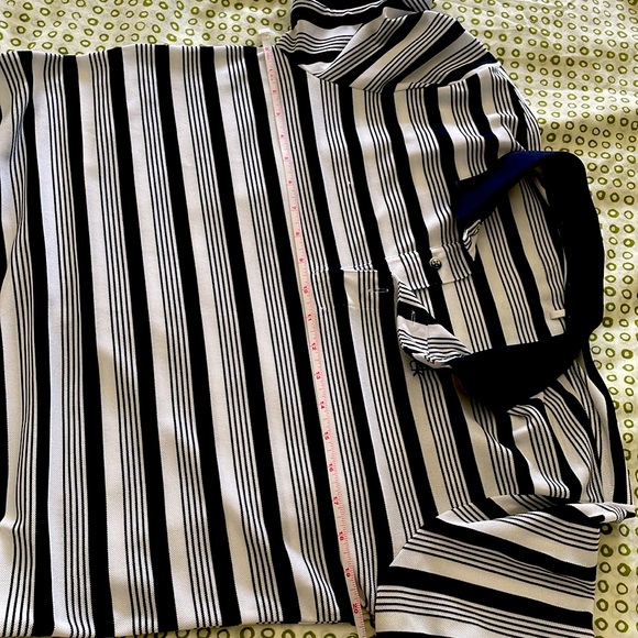 Calvin Klein Monogrammed Men’s Golf Polo Shirt : Small - Picture 6 of 7